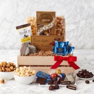 California Delicious 512954 Sweet Snacks Gift Crate