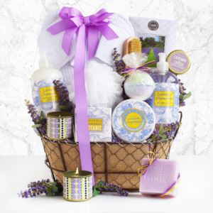 California Delicious 520460 Ultimate Lavender Spa Gift Basket