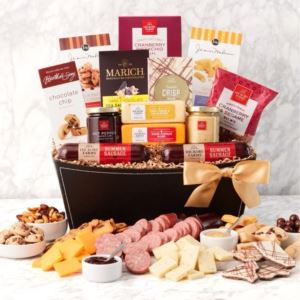 California Delicious 520466 Ultimate Party Snacks Gift Basket